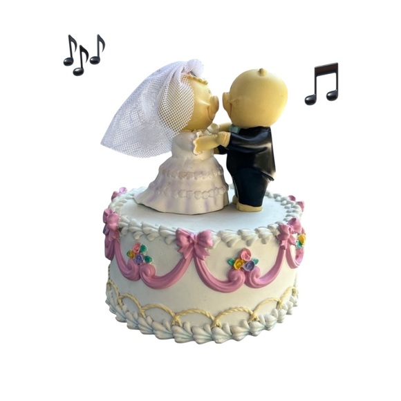 CLOSE TO HEART COLLECTIONS Music Box Cake Topper Bride and Groom Piggies - Picture 1 of 10